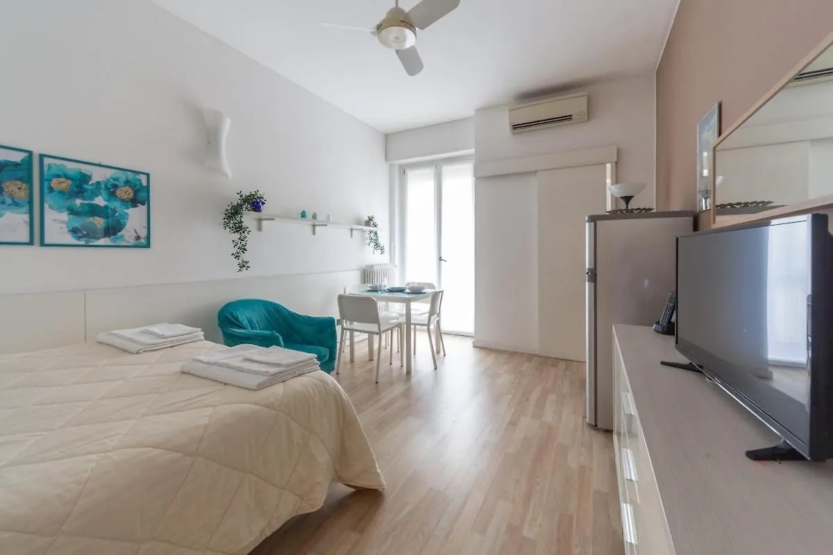 Turquoise Apartment - Milano Risorgimento Italy
